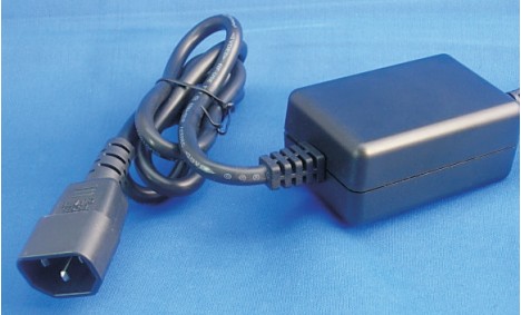 PA1024C1 Switching adapter/adattatore di commutazione/ commutation adaptateur/ Switching-Adapter/ adaptador de conmutación/ kapcsolóüzemű adapter/ kytkentä sovittimen/ comutarea adaptor/Переключение адаптеров Desk top type adapter/power supply with AC power cord